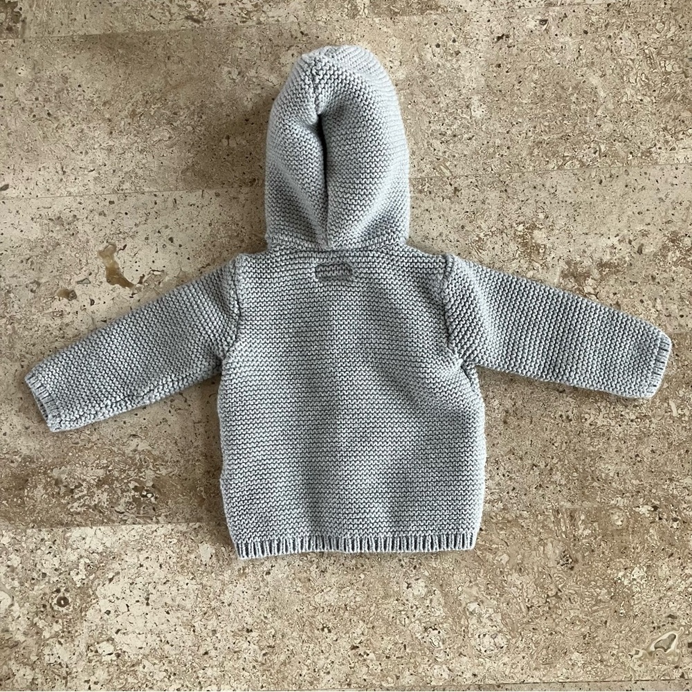 EUC Little Planet by Carter's Baby Organic Signature Stitch Cardigan Grey 9M - Picture 8 of 11